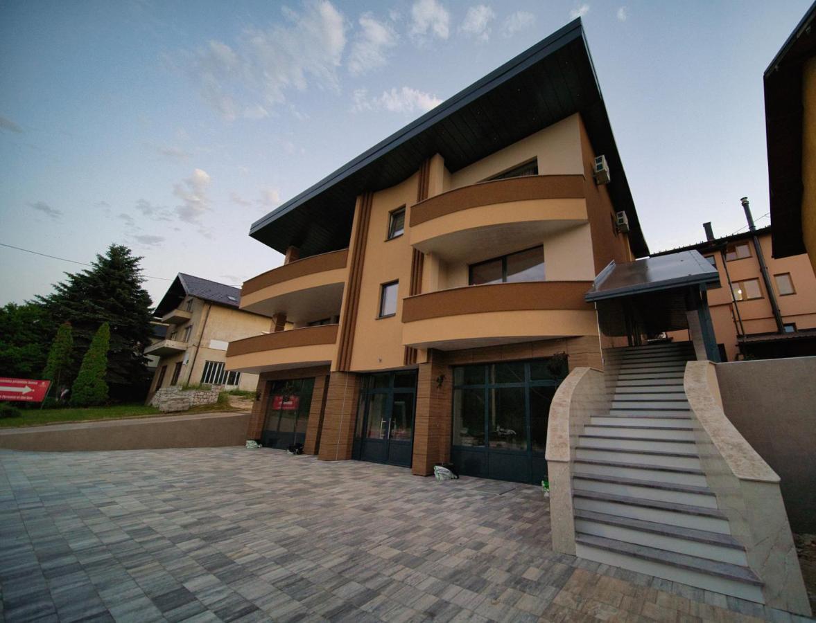Sm Exclusive Apartments Visoko Exteriér fotografie