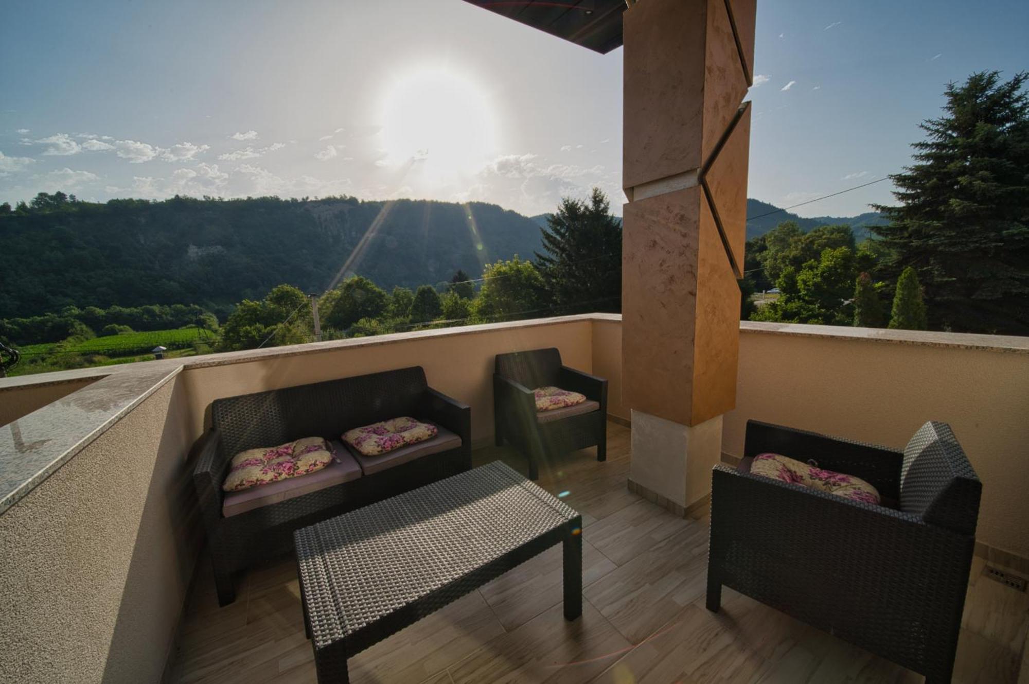 Sm Exclusive Apartments Visoko Exteriér fotografie
